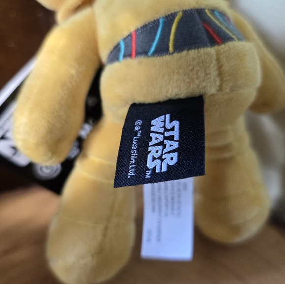 Starwars C-3PO plush, new with tags - Picture 6 of 6